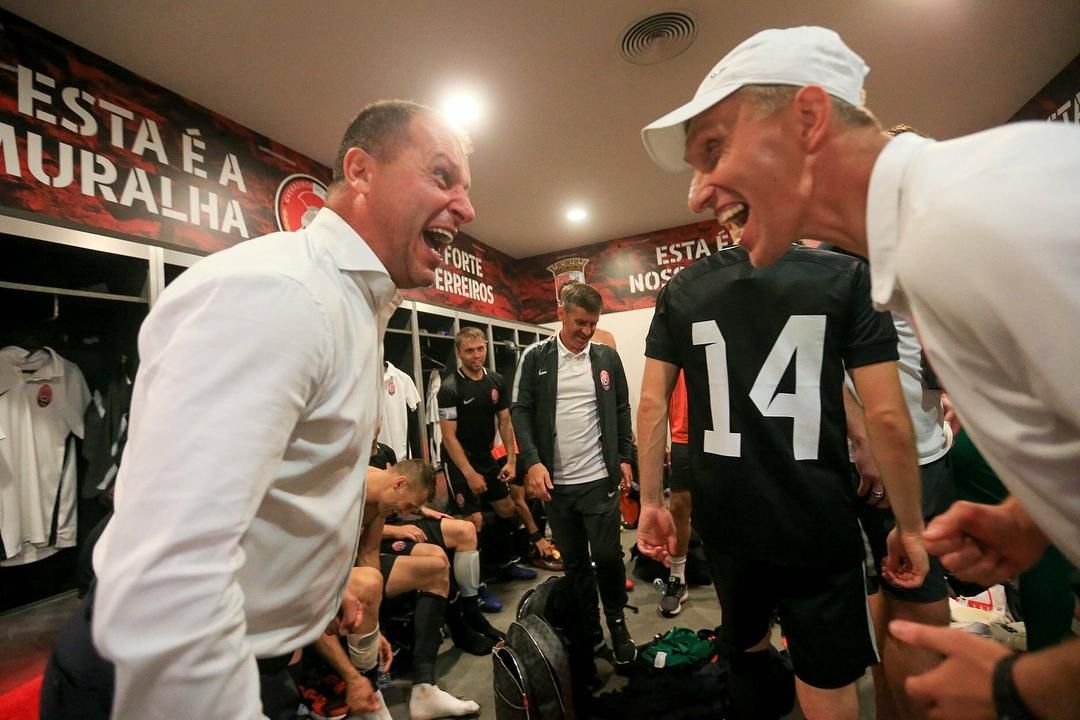 Як "Зоря" святкувала вихід у плей-оф Ліги Європи: відео Як "Зоря" святкувала вихід у плей-оф Ліги Європи: відео