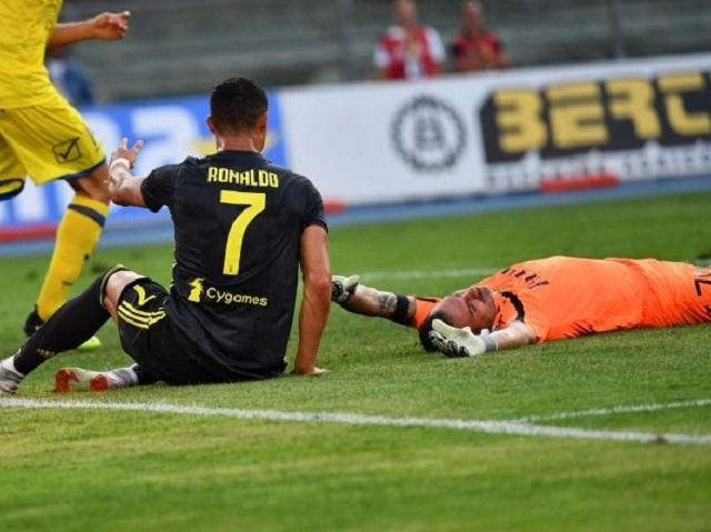 Роналду зламав ніс воротарю у дебюті за "Ювентус"