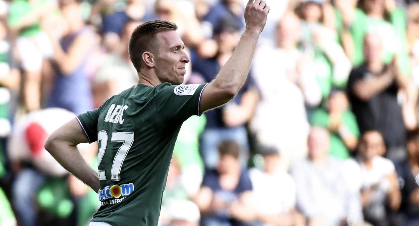 Ще один футболіст відмовився переходити в "Динамо" Ще один футболіст відмовився переходити в "Динамо"