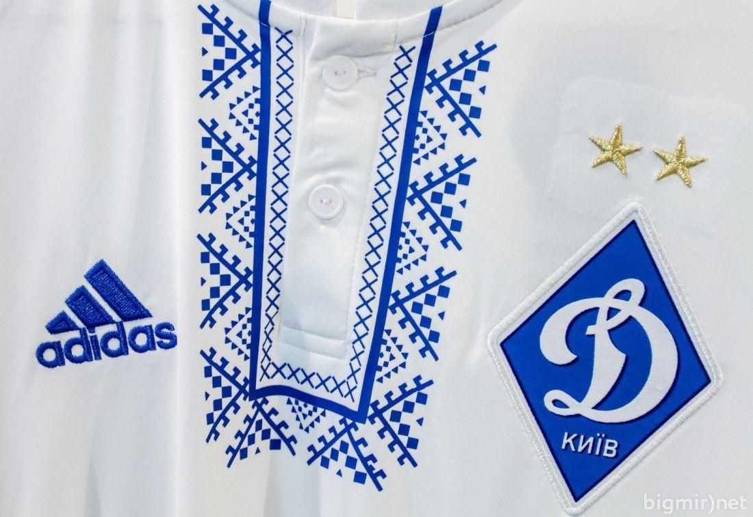 Легионеры украинских клубов зачитали стихотворение Лины Костенко ко Дню Независимости: видео Легионеры украинских клубов зачитали стихотворение Лины Костенко ко Дню Независимости: видео