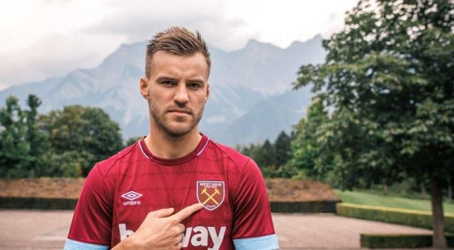 Ярмоленко остался в запасе "Вест Хэма" на матч против "Арсенала" Ярмоленко остался в запасе "Вест Хэма" на матч против "Арсенала"