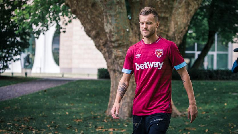 Сыграл только 15 минут: Андрей Ярмоленко снова начинает на скамейке запасных