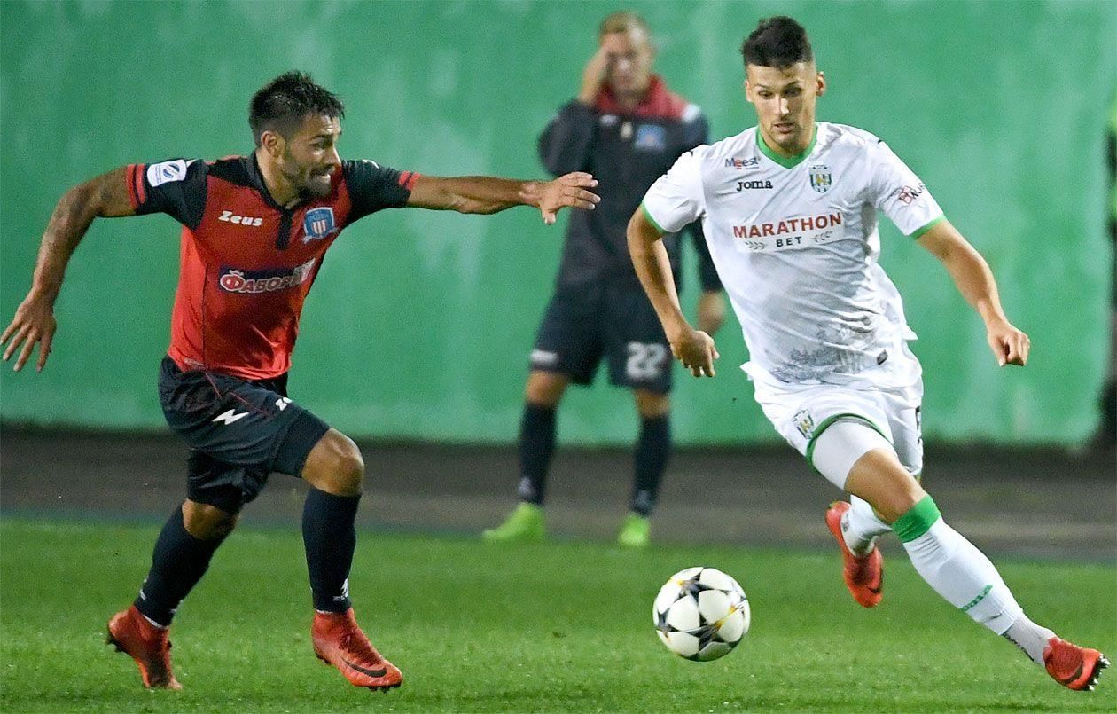 "Карпаты" дома неожиданно уступили киевскому "Арсеналу" "Карпаты" дома неожиданно уступили киевскому "Арсеналу"