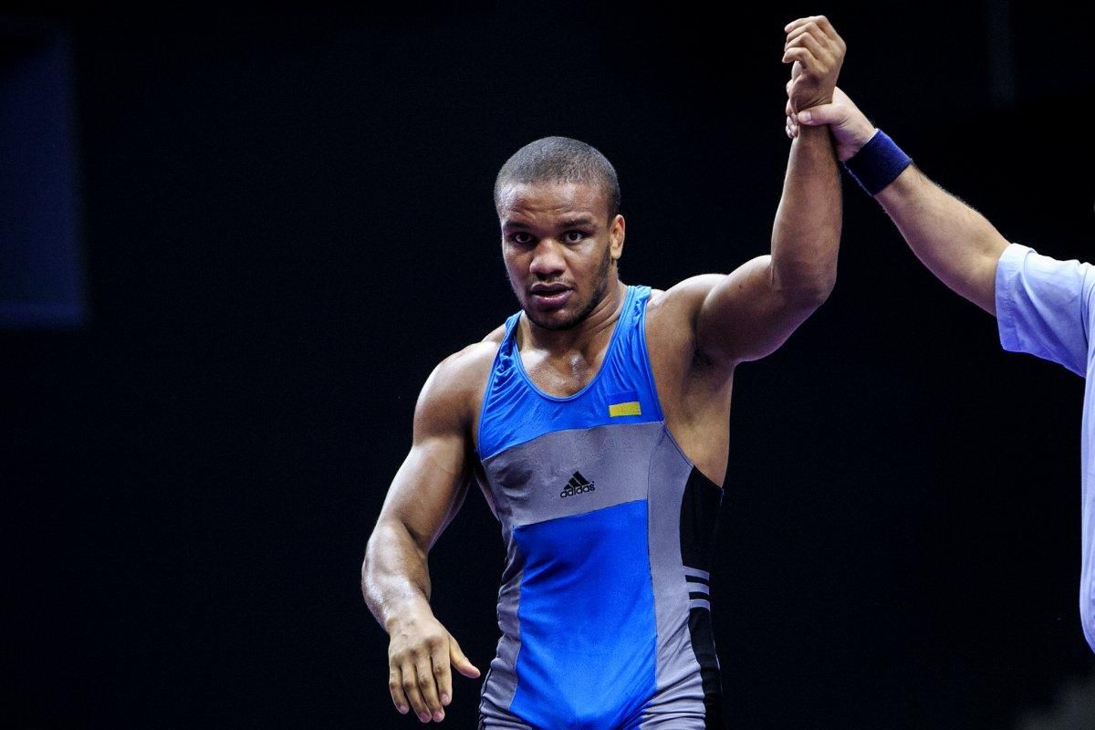 Український призер Олімпіади підтримав "Динамо" перед матчем з "Аяксом": фото Український призер Олімпіади підтримав "Динамо" перед матчем з "Аяксом": фото