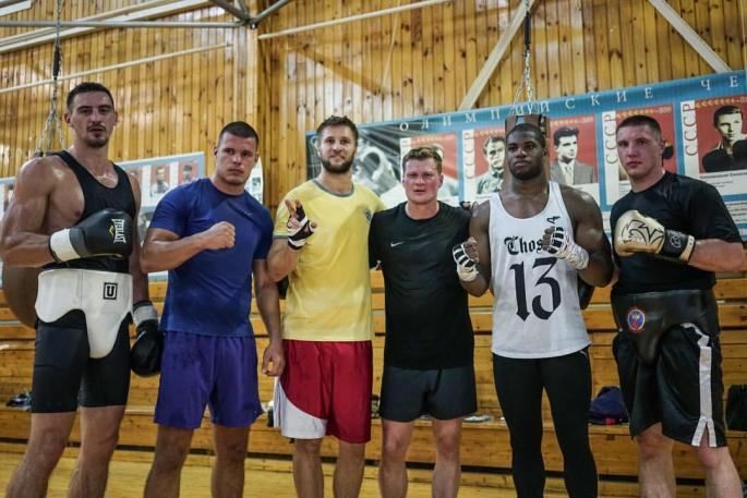 Українські боксери допомагають росіянину Повєткіну готуватися до бою проти Джошуа