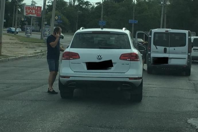 Тренер "Зари" Вернидуб попал в ДТП в Запорожье: фото Тренер "Зари" Вернидуб попал в ДТП в Запорожье: фото