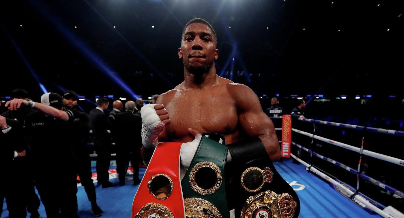 Джошуа кинув виклик Уайлдеру та Ф'юрі Джошуа кинув виклик Уайлдеру та Ф'юрі