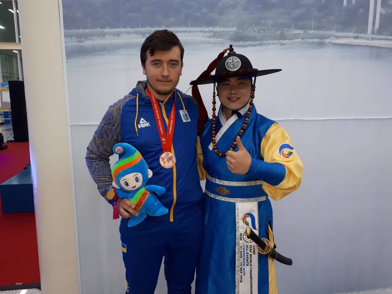 Збірна України здобула десяту нагороду на Чемпіонаті світу з кульової стрільби Збірна України здобула десяту нагороду на Чемпіонаті світу з кульової стрільби
