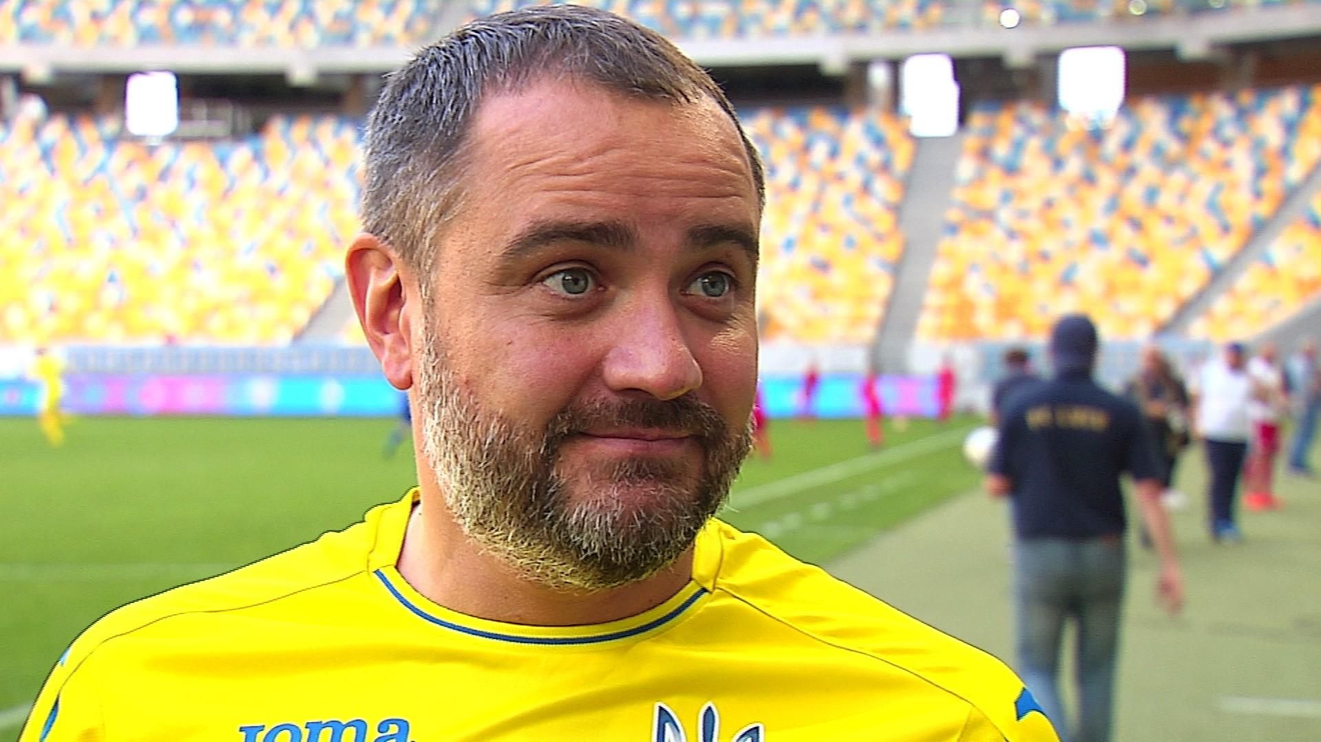 Президент ФФУ за счет федерации возил родных на Евро-2016 Президент ФФУ за счет федерации возил родных на Евро-2016