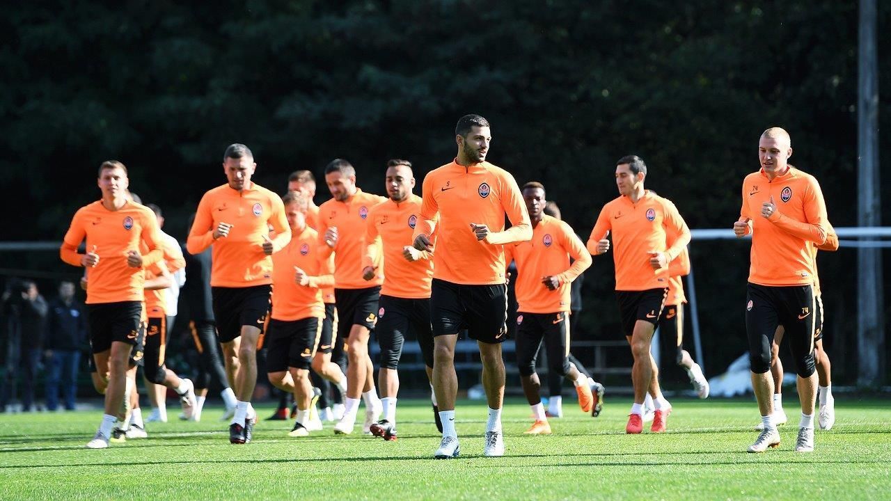 "Шахтар" провів відкрите тренування перед матчем Ліги чемпіонів: фото "Шахтар" провів відкрите тренування перед матчем Ліги чемпіонів: фото