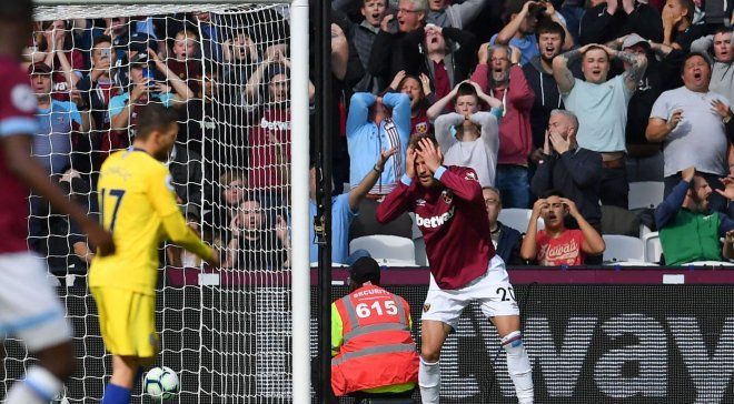 Ярмоленко стал антигероем тура чемпионата Англии: видео Ярмоленко стал антигероем тура чемпионата Англии: видео