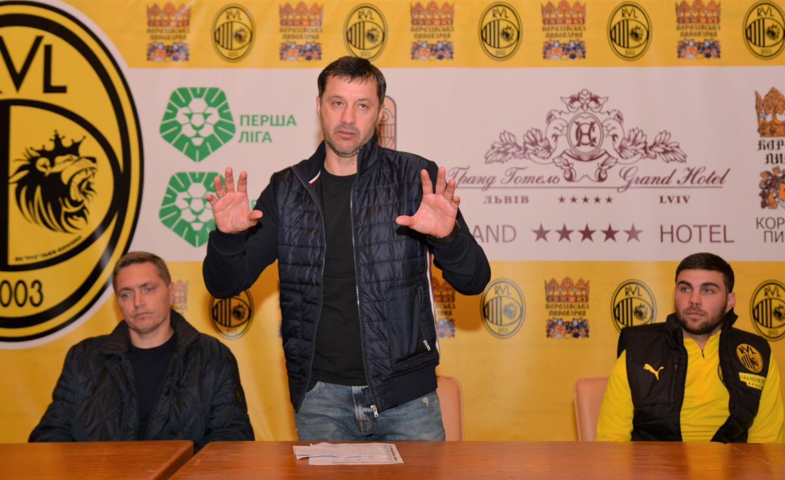 Екс-тренер "Вереса" очолив клуб Першої ліги "Рух"