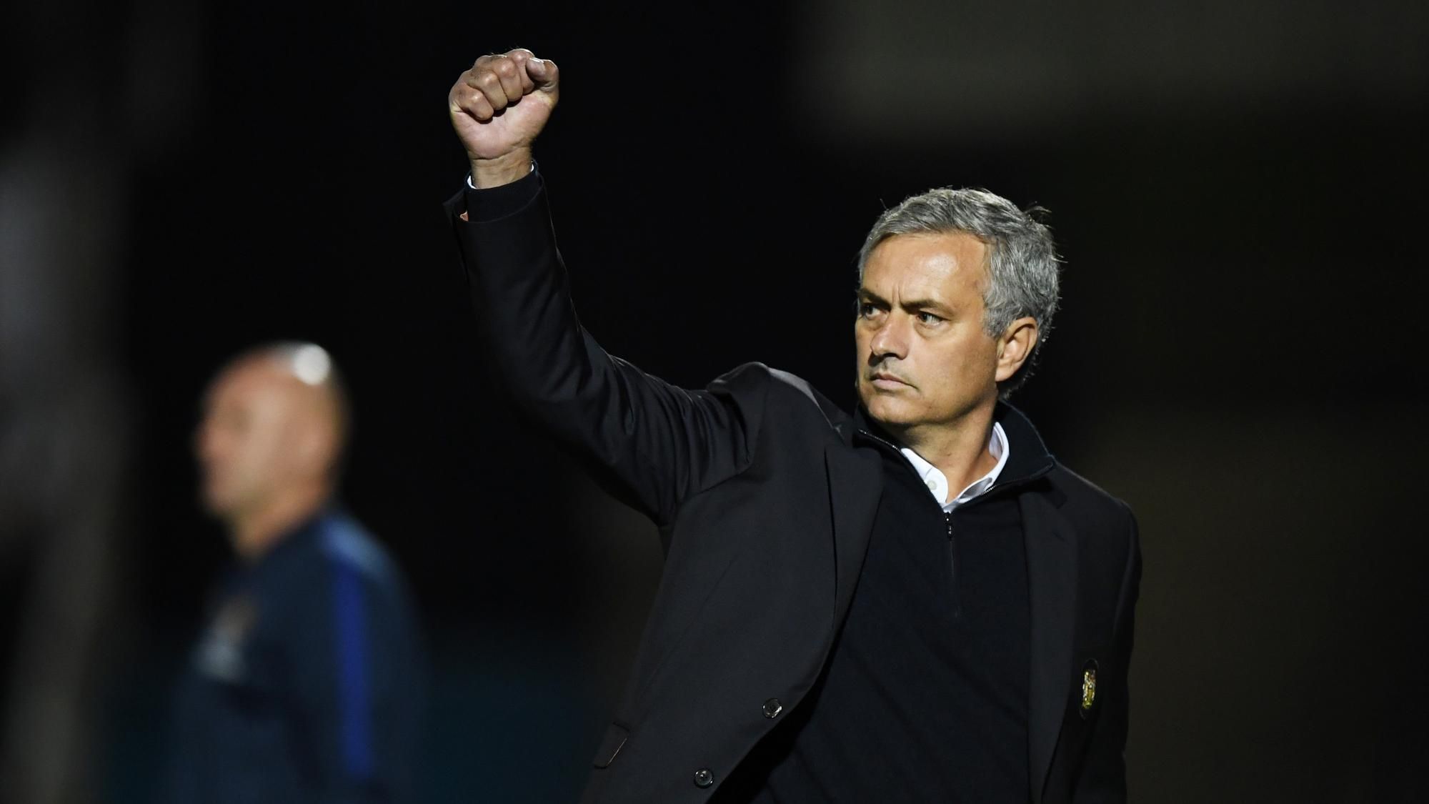 Сколько получит Моуринью в случае увольнения из "Манчестер Юнайтед": названа сумма Сколько получит Моуринью в случае увольнения из "Манчестер Юнайтед": названа сумма