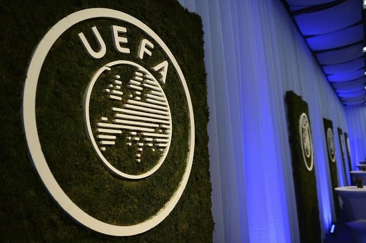 УЕФА наказал Украину за беспорядки на матче против сборной Чехии