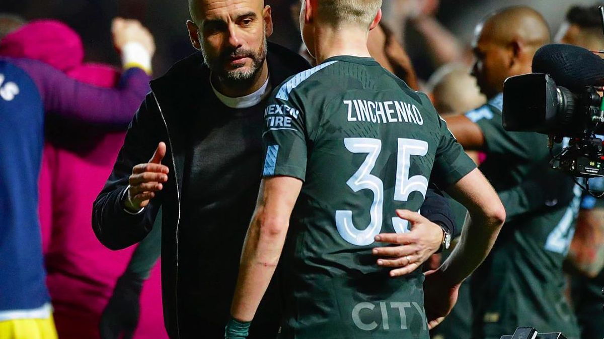 "Заслужил выйти снова": Гвардиола намекнул, что Зинченко сыграет в матче Лиги чемпионов