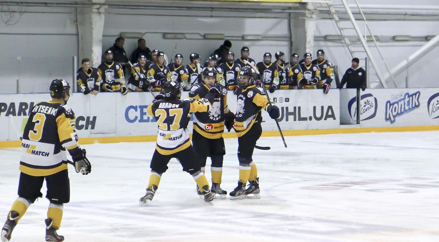 "Білий Барс" у овертаймі переміг "Крижаних Вовків" "Білий Барс" у овертаймі переміг "Крижаних Вовків"