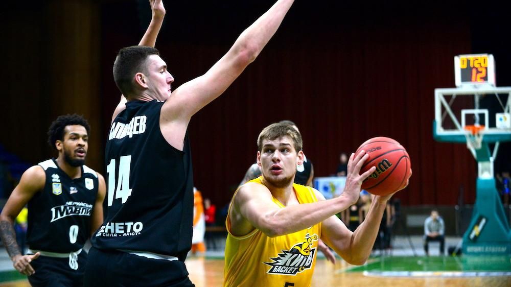 "Київ-Баскет" стартував у Суперлізі з прикрої поразки "Черкаським Мавпам" "Київ-Баскет" стартував у Суперлізі з прикрої поразки "Черкаським Мавпам"