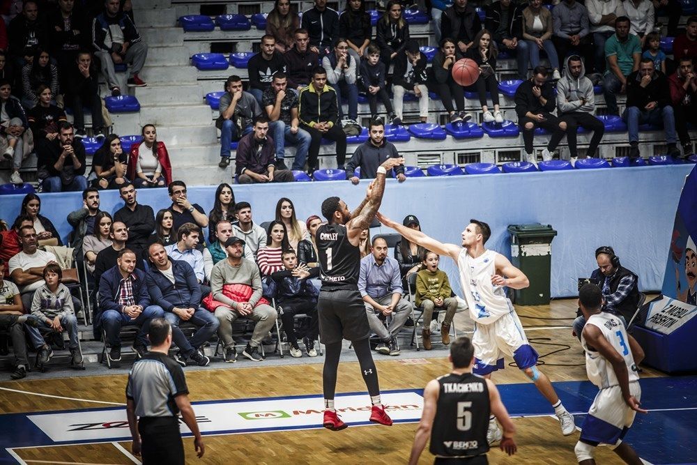 "Черкаські Мавпи" та "Дніпро" з поразок стартували у груповому етапі Кубка Європи "Черкаські Мавпи" та "Дніпро" з поразок стартували у груповому етапі Кубка Європи