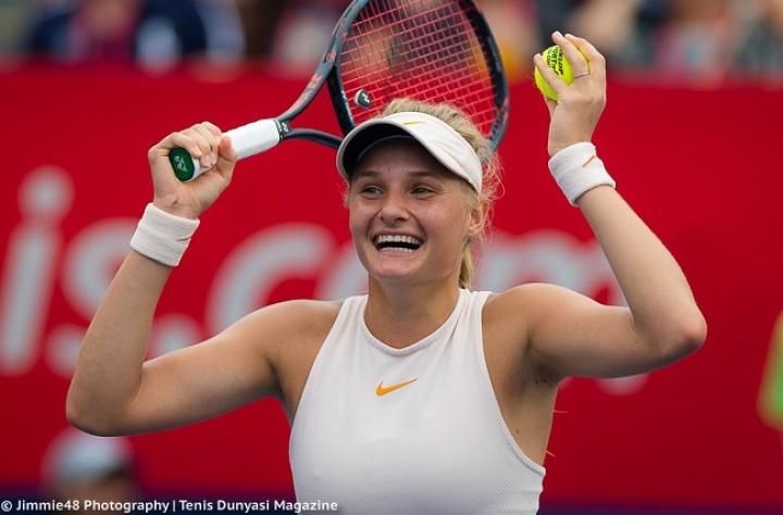 Ястремская уверенно вышла в полуфинал турнира в Люксембурге, обыграв россиянку Ястремская уверенно вышла в полуфинал турнира в Люксембурге, обыграв россиянку