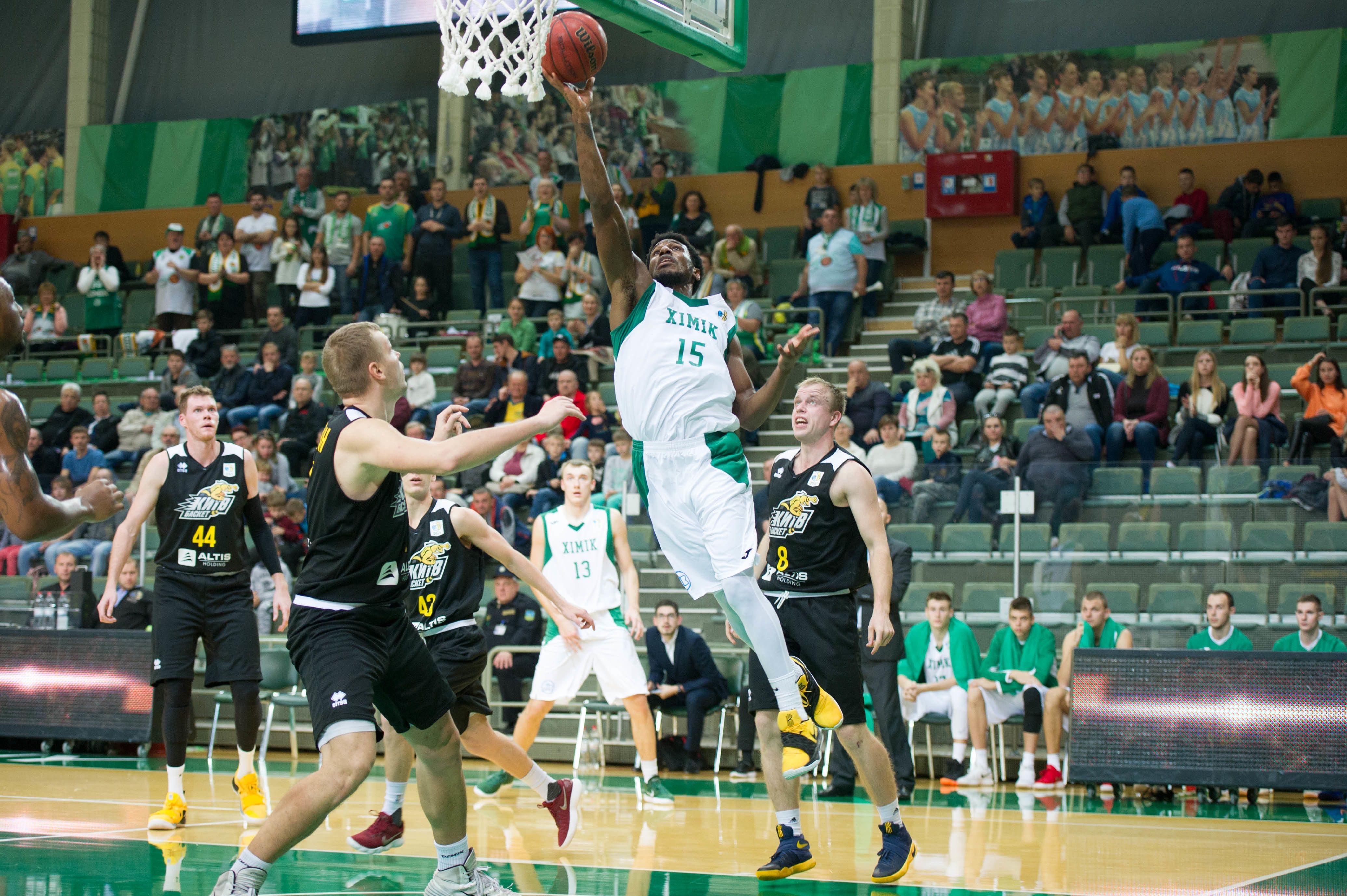 "Хімік" у запеклій боротьбі вирвав перемогу в "Київ-Баскету" "Хімік" у запеклій боротьбі вирвав перемогу в "Київ-Баскету"