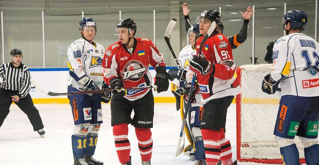 "Донбасс" минимально уступил в решающем матче на Континентальном кубке по хоккею "Донбасс" минимально уступил в решающем матче на Континентальном кубке по хоккею