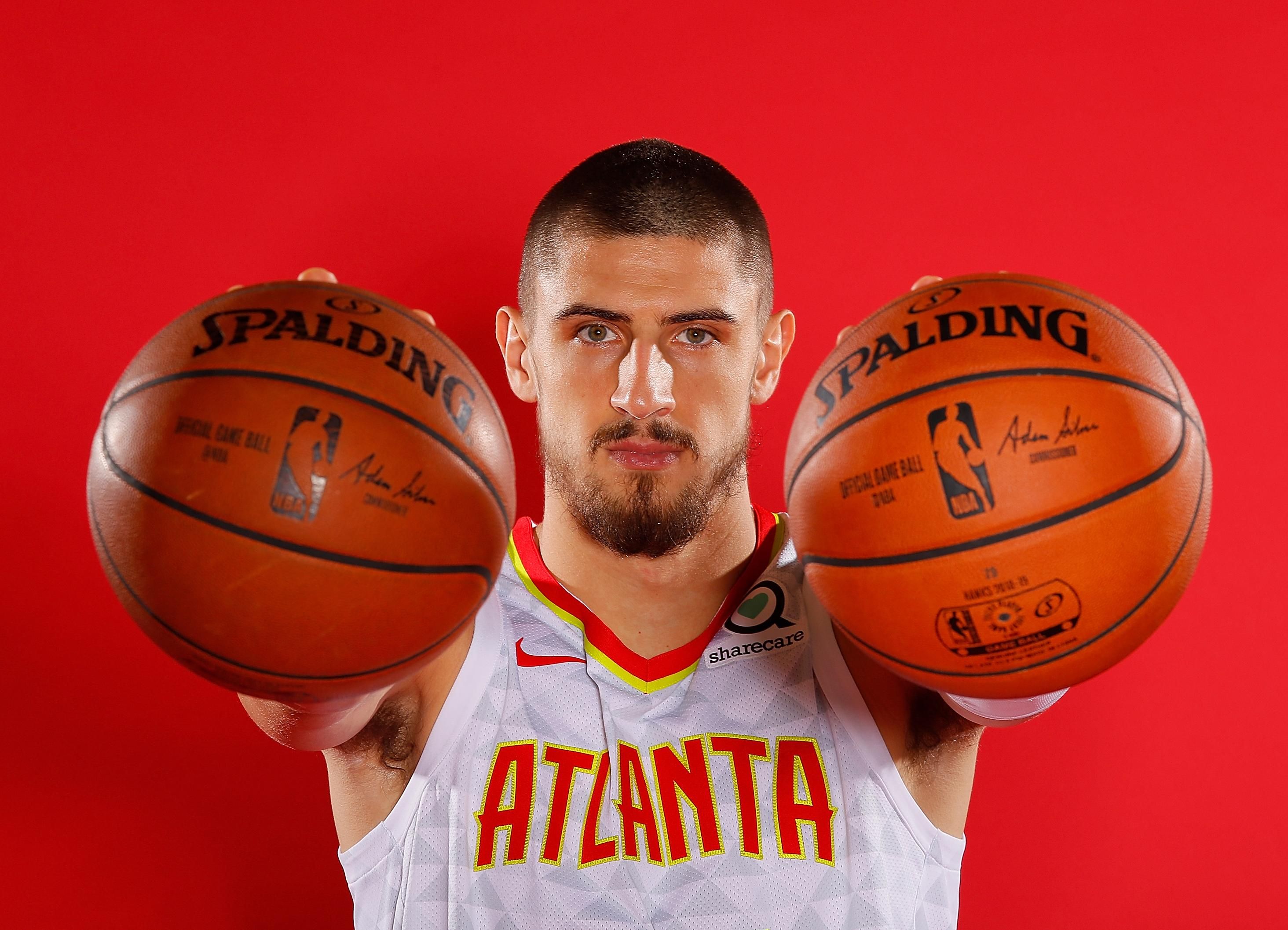 Дабл-дабл Алексея Леня помог "Атланте" победить "Кливленд": видеообзор матча Дабл-дабл Алексея Леня помог "Атланте" победить "Кливленд": видеообзор матча