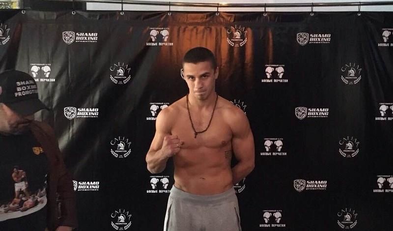 Непереможний український боксер нокаутував суперника в другому раунді: відео Непереможний український боксер нокаутував суперника в другому раунді: відео