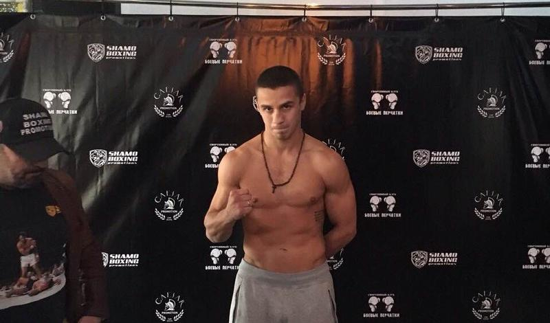 Непобедимый украинский боксер нокаутировал соперника во втором раунде: видео