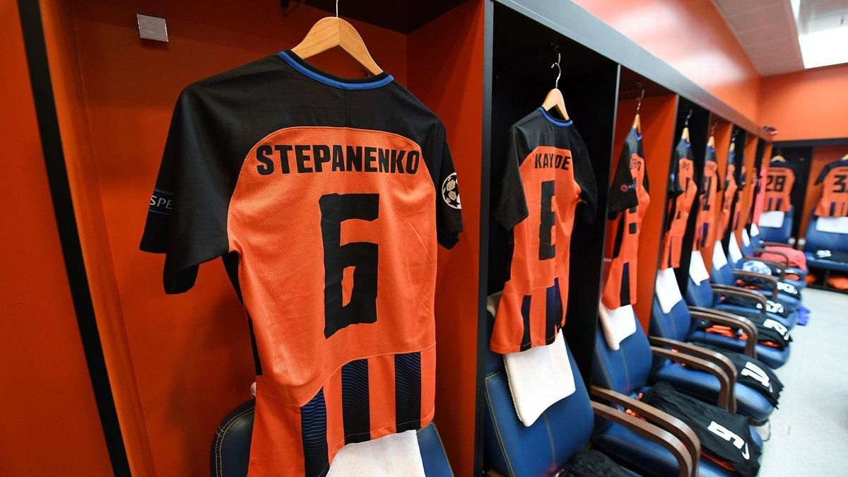 Зинченко не сыграет против "Шахтера": стартовые составы на матч Лиги чемпионов Зинченко не сыграет против "Шахтера": стартовые составы на матч Лиги чемпионов