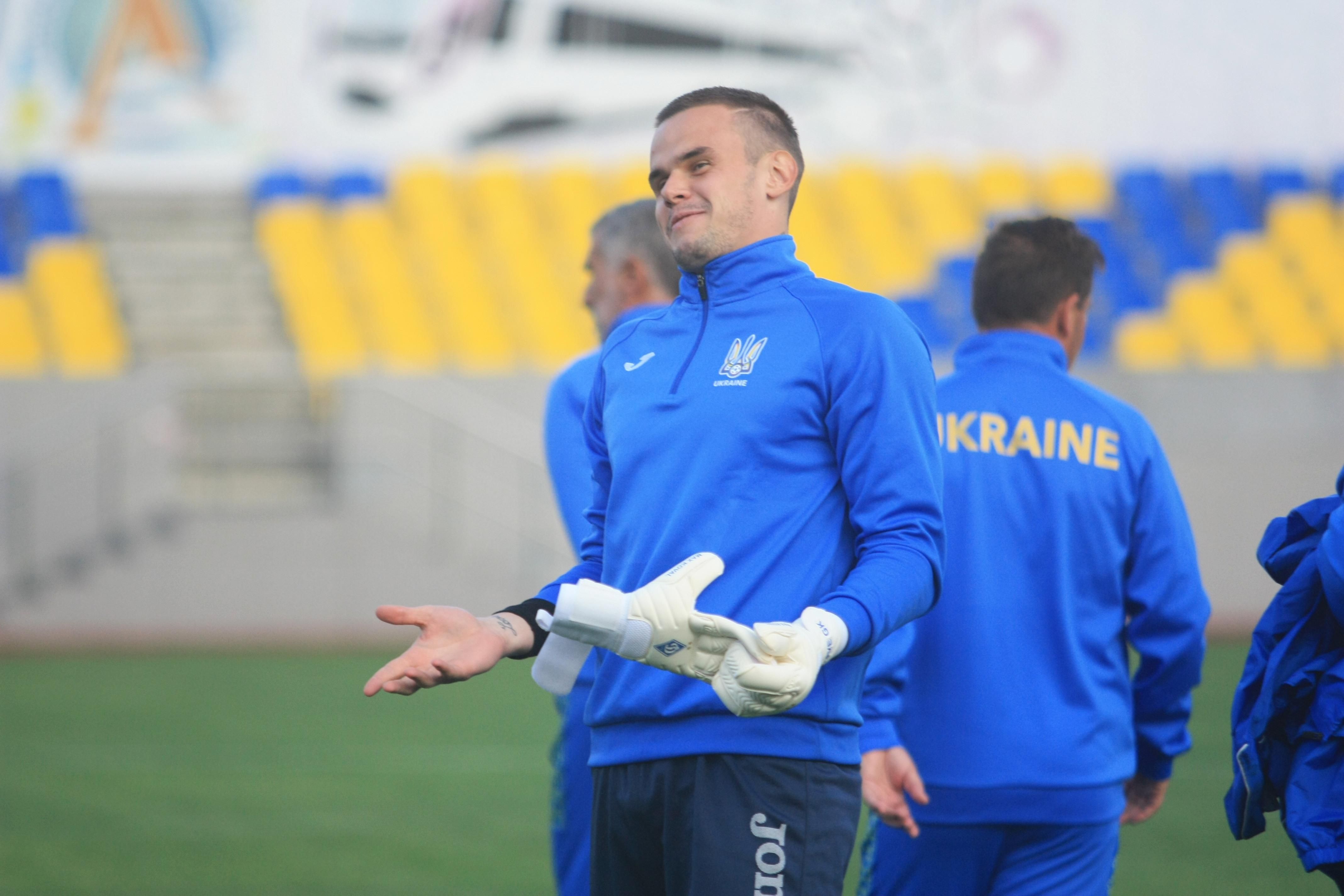 Украинец Коваль пропустил пять мячей от бывшей команды Сергея Реброва