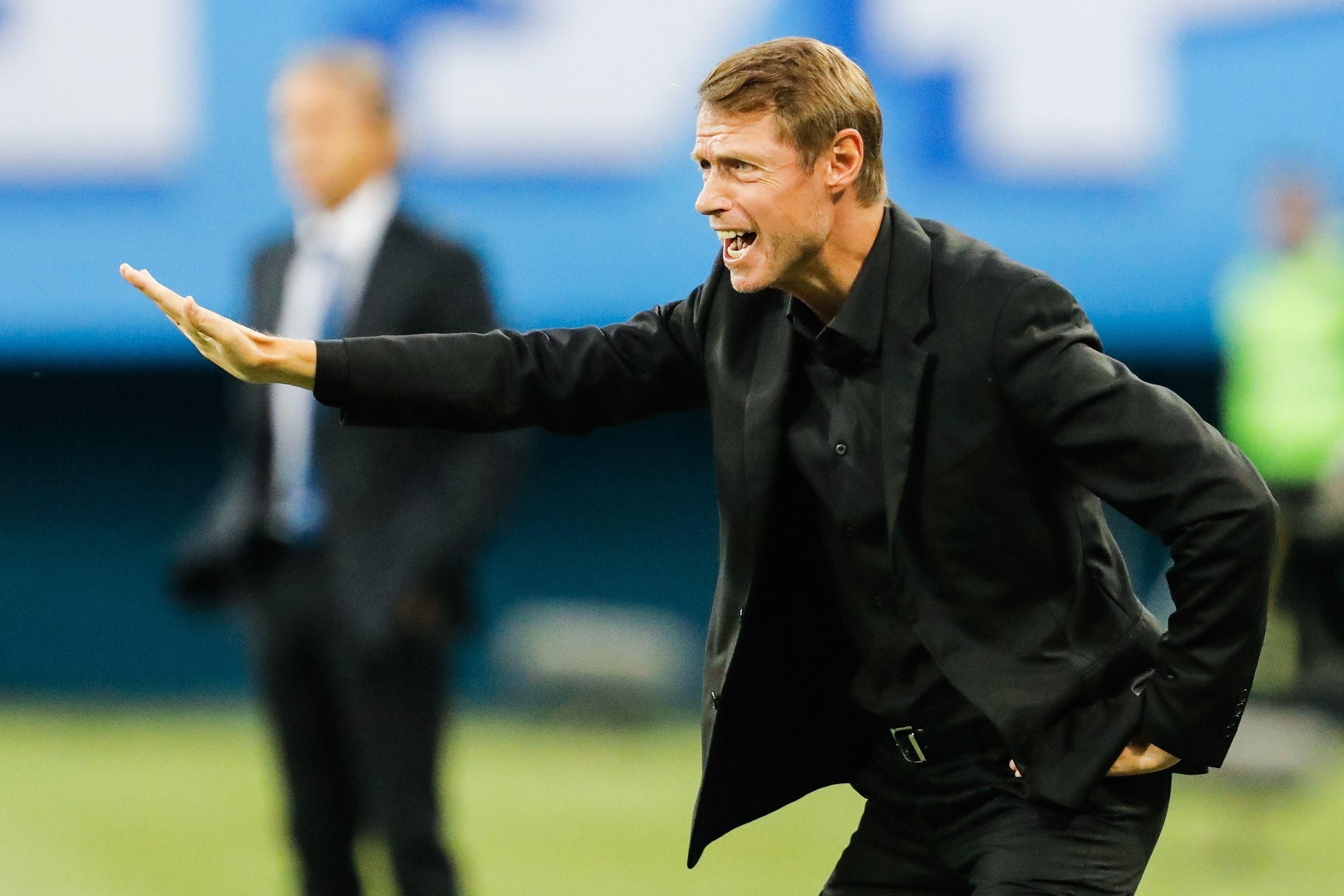 Екс-тренер "Карпат" може очолити московський "Спартак", – ЗМІ Екс-тренер "Карпат" може очолити московський "Спартак", – ЗМІ