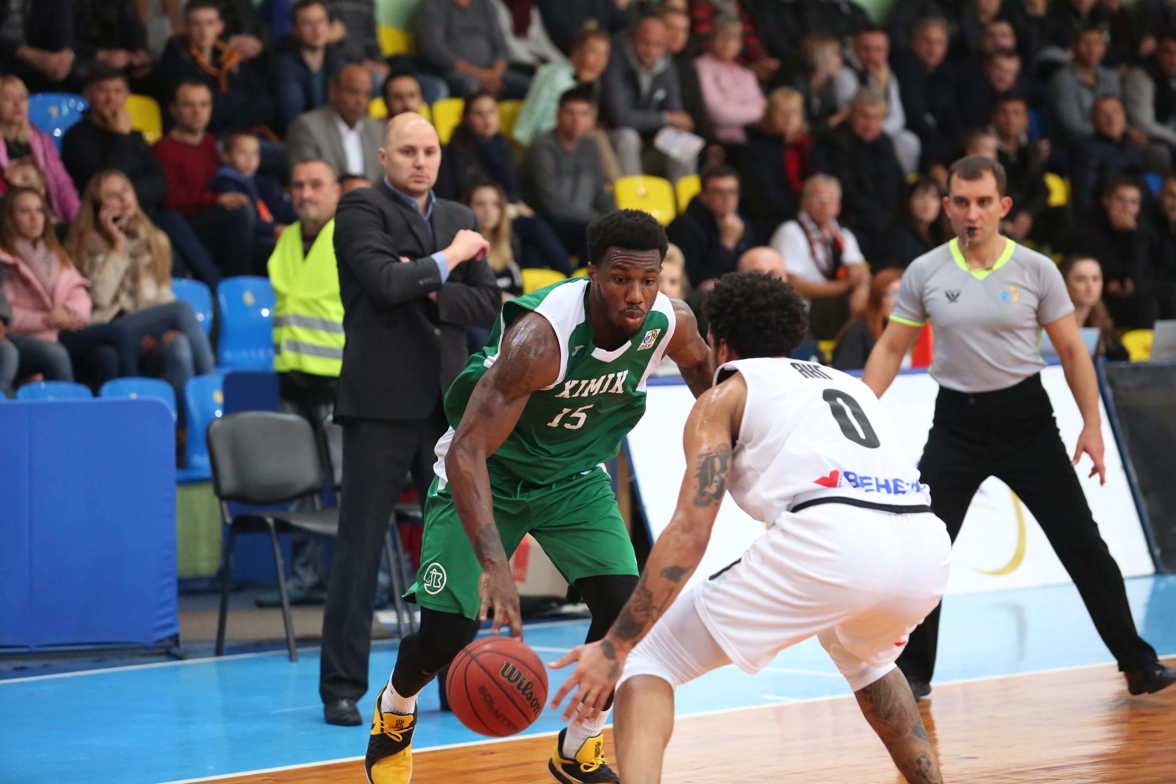 "Химик" одержал героическую победу над "Черкасскими Мавпами" в матче Суперлиги "Химик" одержал героическую победу над "Черкасскими Мавпами" в матче Суперлиги