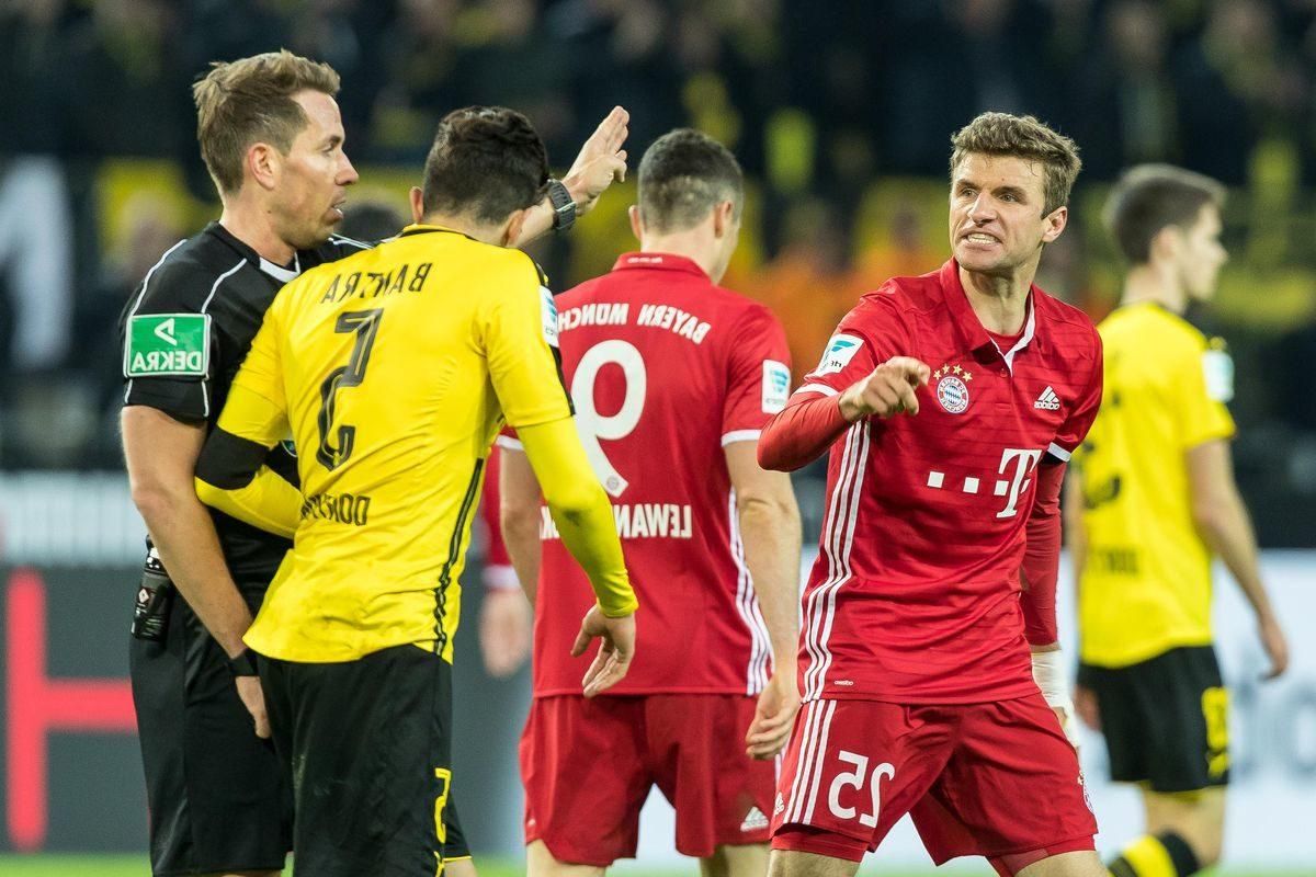 "Боруссия" одержала феерическую победу над "Баварией" "Боруссия" одержала феерическую победу над "Баварией"