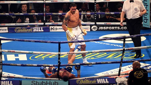 Усика необычным способом сравнили с Мухаммедом Али: фото Усика необычным способом сравнили с Мухаммедом Али: фото