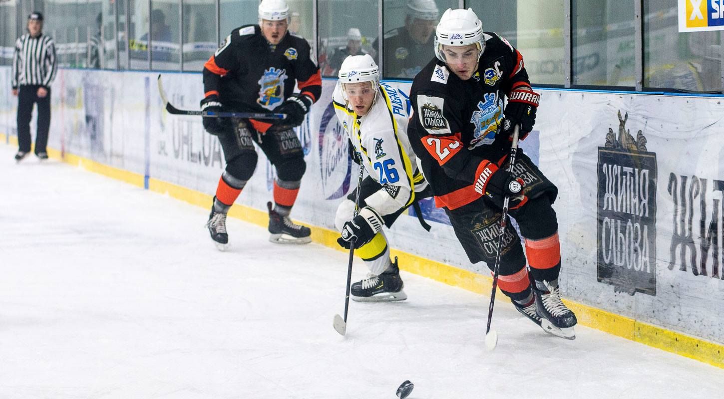 "Кременчук" вдома мінімально здолав "Дніпро" у битві лідерів УХЛ "Кременчук" вдома мінімально здолав "Дніпро" у битві лідерів УХЛ