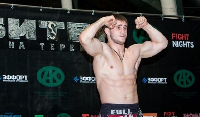 Российского бойца ММА жестоко задержали за разбой в день рождения: видео