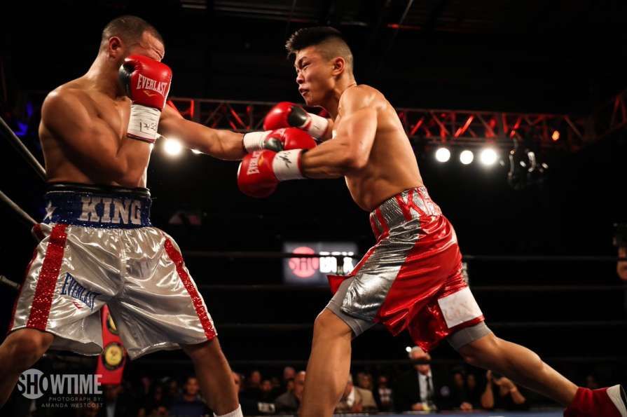 Украинский боксер Хегай одержал волевую победу над американцем Украинский боксер Хегай одержал волевую победу над американцем