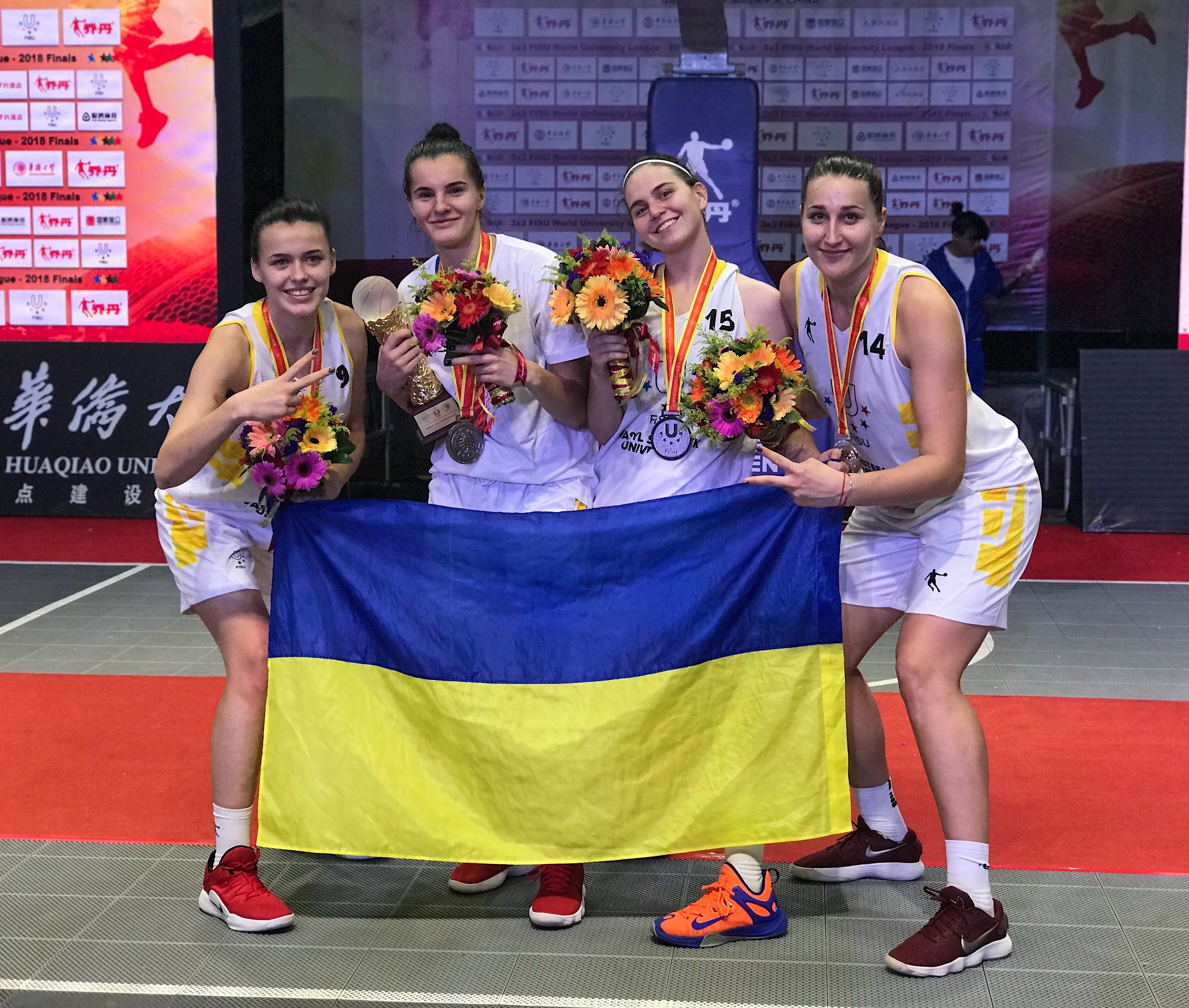 Баскетбольна збірна України виборола срібло на Всесвітній університетській лізі 3х3