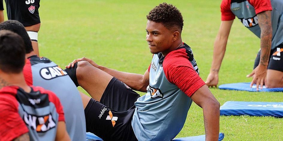 "Динамо" та "Шахтар" цікавляться 19-річним бразильським талантом "Динамо" та "Шахтар" цікавляться 19-річним бразильським талантом