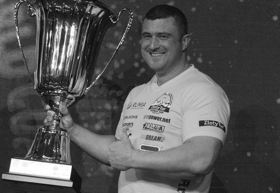 На міжнародному турнірі з армреслінгу вшанували пам'ять Андрія Пушкаря: відео На міжнародному турнірі з армреслінгу вшанували пам'ять Андрія Пушкаря: відео