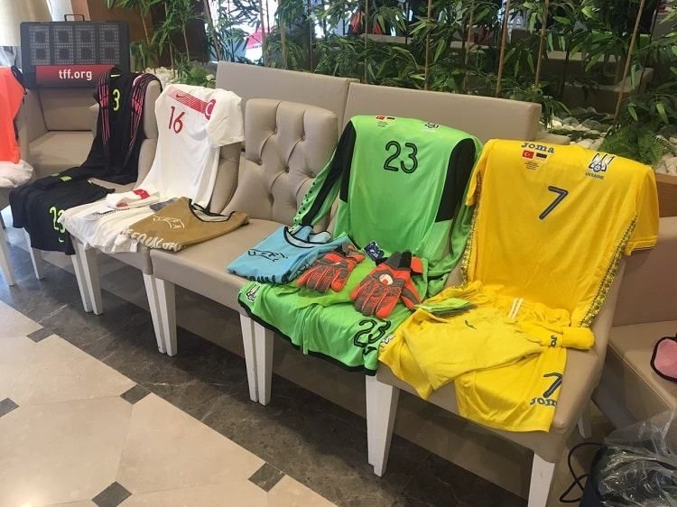 Стартовый состав сборной Украины на матч против Турции: есть дебютант Стартовый состав сборной Украины на матч против Турции: есть дебютант