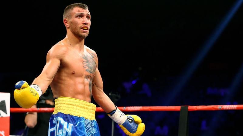 Российский боксер помогает Ломаченко готовиться к бою с Педрасой: видео Российский боксер помогает Ломаченко готовиться к бою с Педрасой: видео