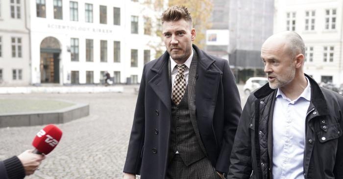 Экс-игроку "Ювентуса" и "Арсенала" не удалось избежать заключения за драку Экс-игроку "Ювентуса" и "Арсенала" не удалось избежать заключения за драку