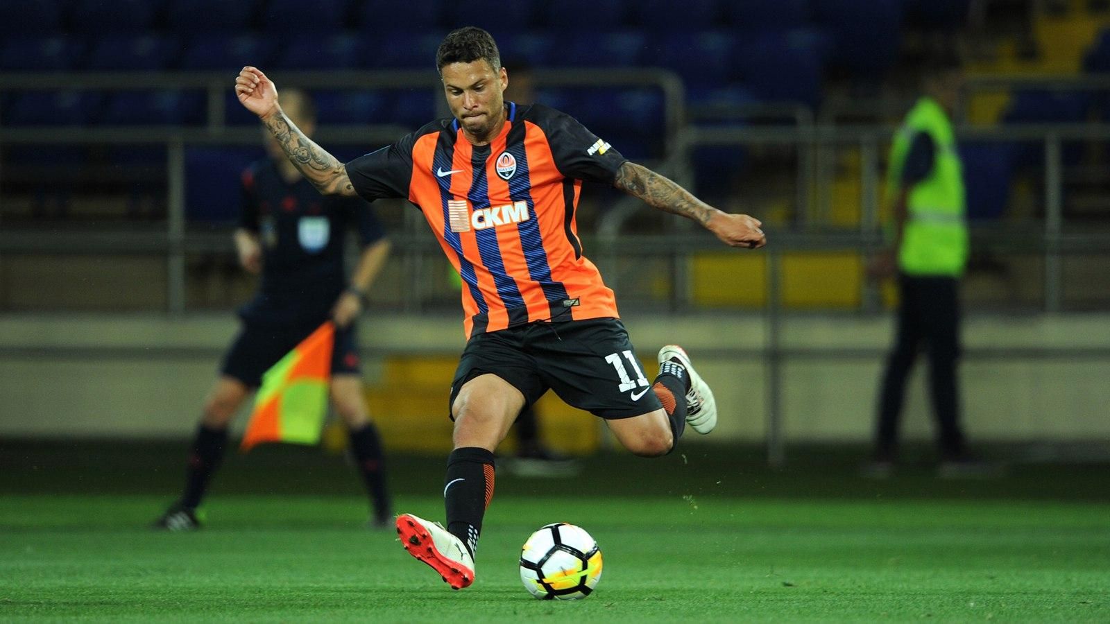 "Шахтар" полетів на матч Ліги чемпіонів без двох ключових гравців "Шахтар" полетів на матч Ліги чемпіонів без двох ключових гравців