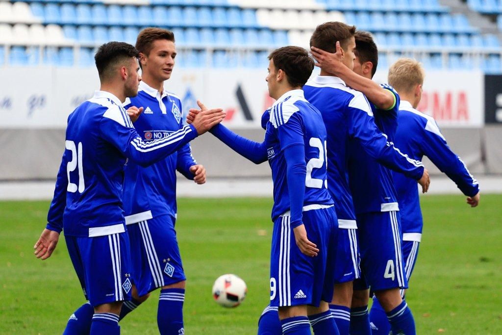 "Динамо" ярко продолжил борьбу в юношеской лиге УЕФА