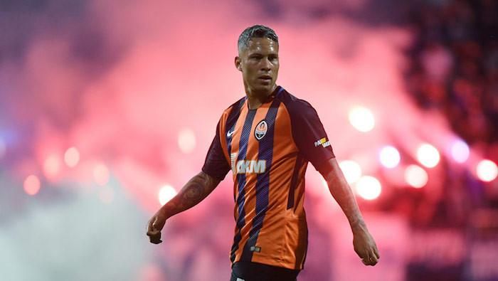 ФФУ скасувала нагородження найкращих гравців року через воєнний стан
ФФУ скасувала нагородження найкращих гравців року через воєнний стан