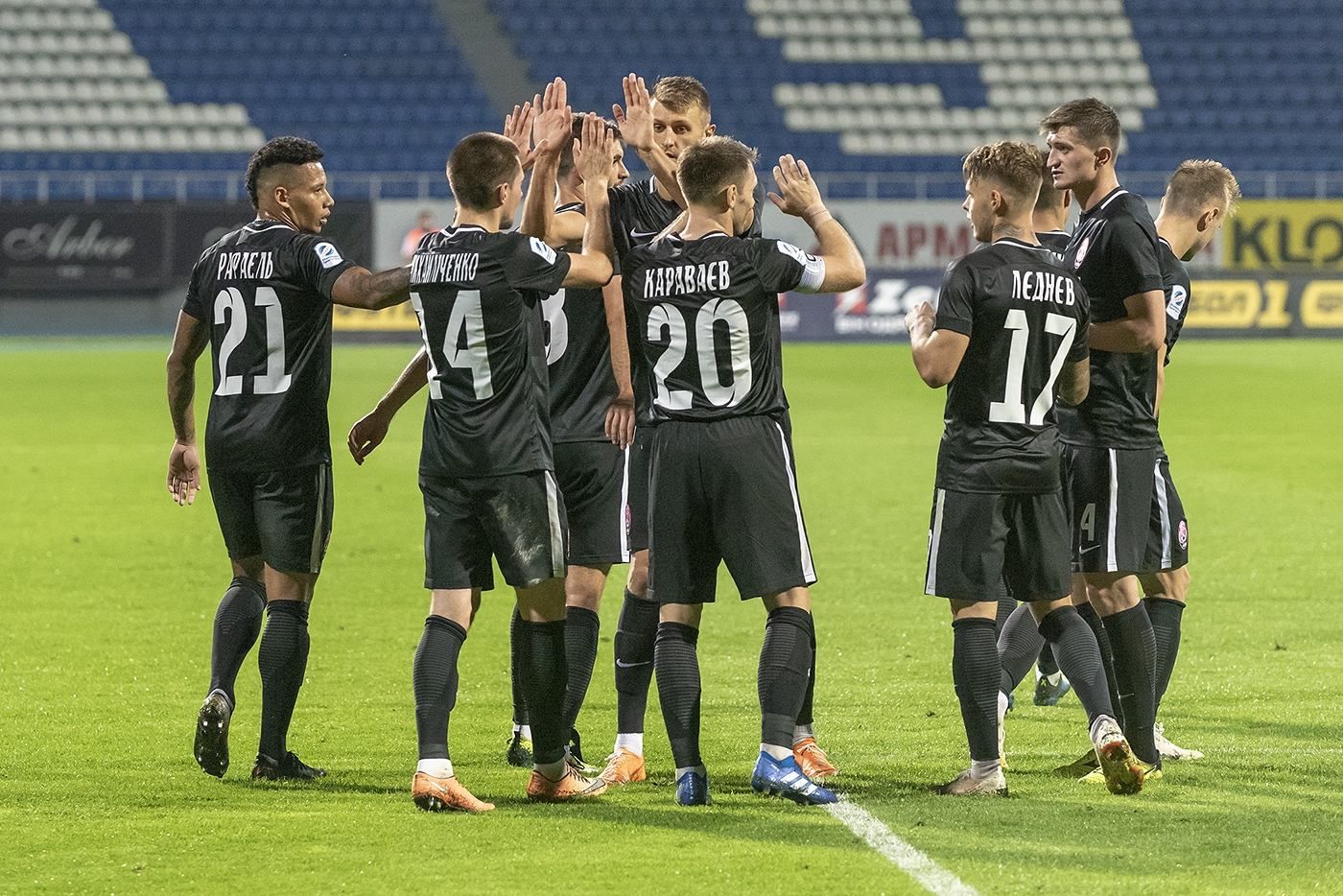 "Зоря" впевнено перемогла "Десну" на чужому полі: відео голів "Зоря" впевнено перемогла "Десну" на чужому полі: відео голів