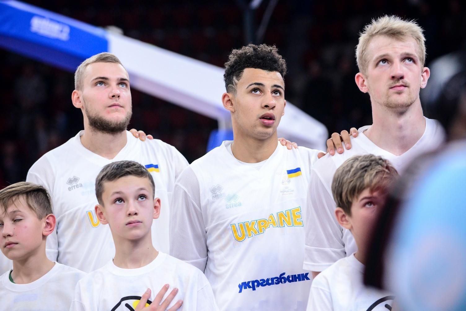 Збірна України в безкомпромісній боротьбі програла іспанцям у відборі до ЧС-2019 Збірна України в безкомпромісній боротьбі програла іспанцям у відборі до ЧС-2019