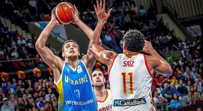 Данк украинца попал в топ-5 моментов дня квалификации чемпионата мира: видео Данк украинца попал в топ-5 моментов дня квалификации чемпионата мира: видео