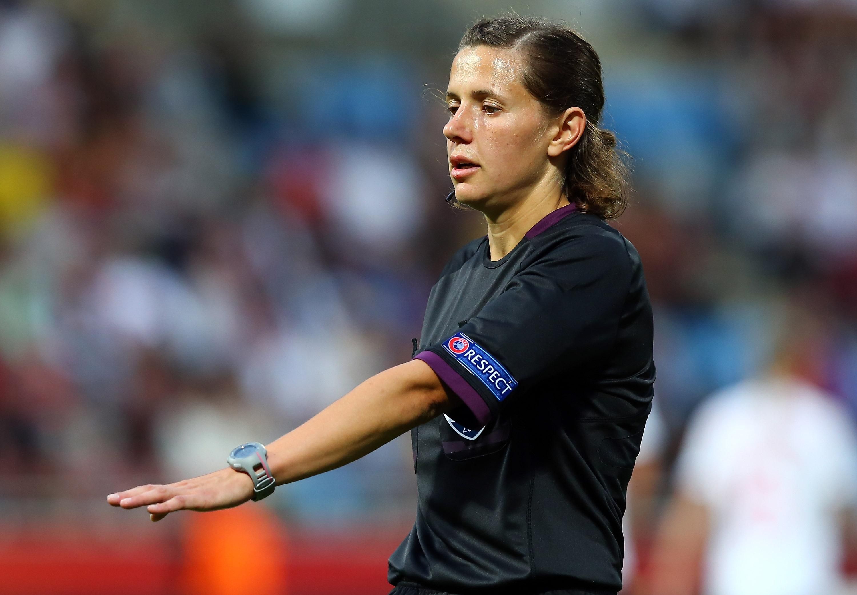 Українка потрапила у топ-5 найкращих жінок-арбітрів у світі Українка потрапила у топ-5 найкращих жінок-арбітрів у світі